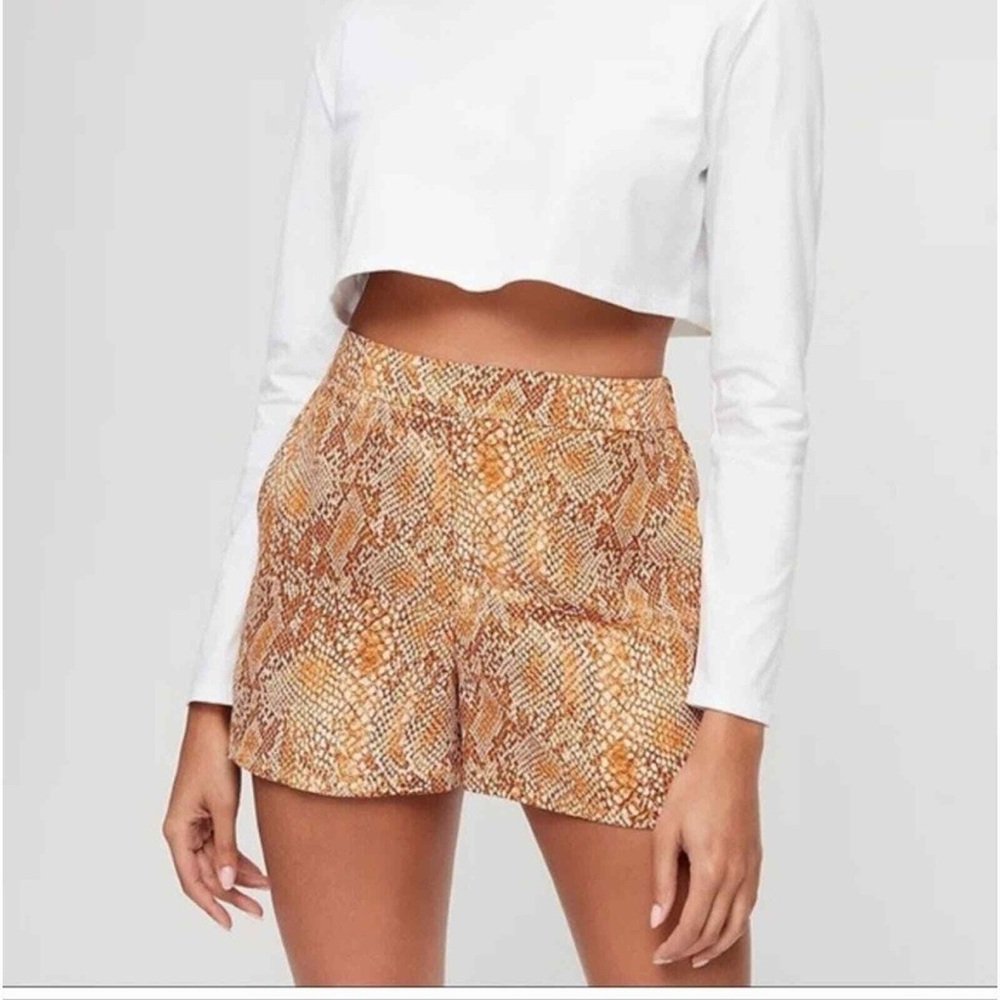 Aritzia Babaton Snakeskin High waist shorts size 8